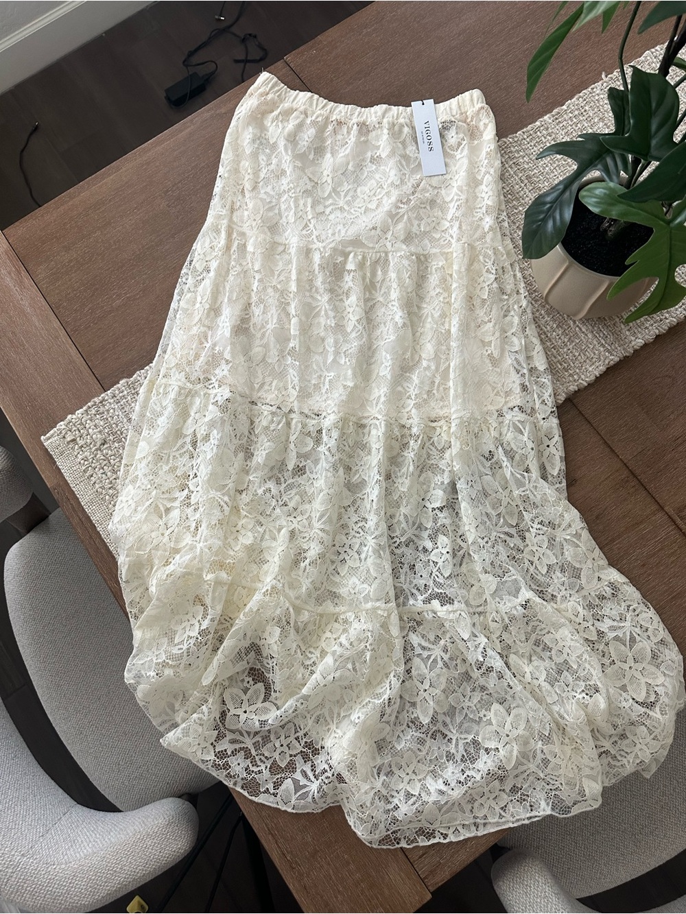 Vigoss Cream Lace Tiered Maxi Skirt